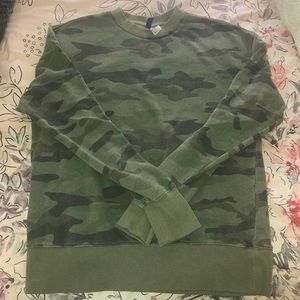 H&M MENS Camo Crewneck